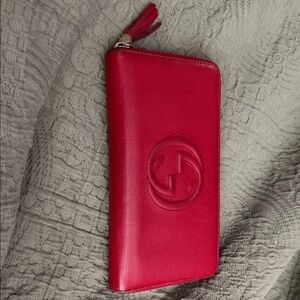 Gucci Crimson Leather Zip Wallet